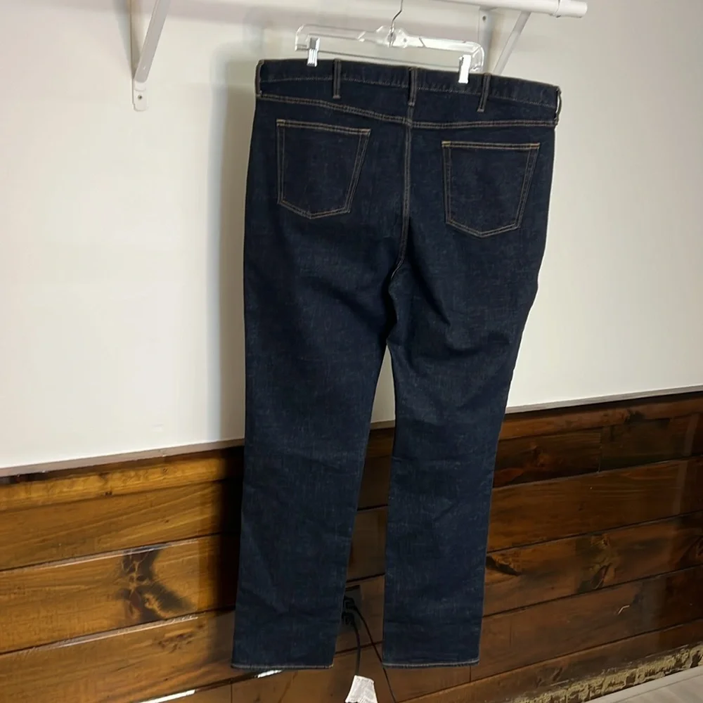 NWT‎ Old Navy Dark Wash Blue Jeans- 44x36
